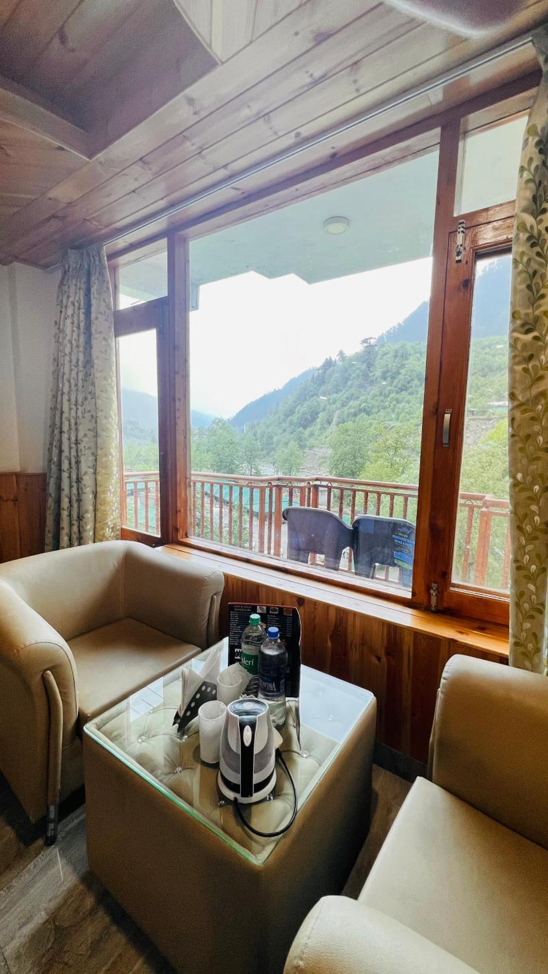 Himalayan Village Resort, Manali Exteriör bild