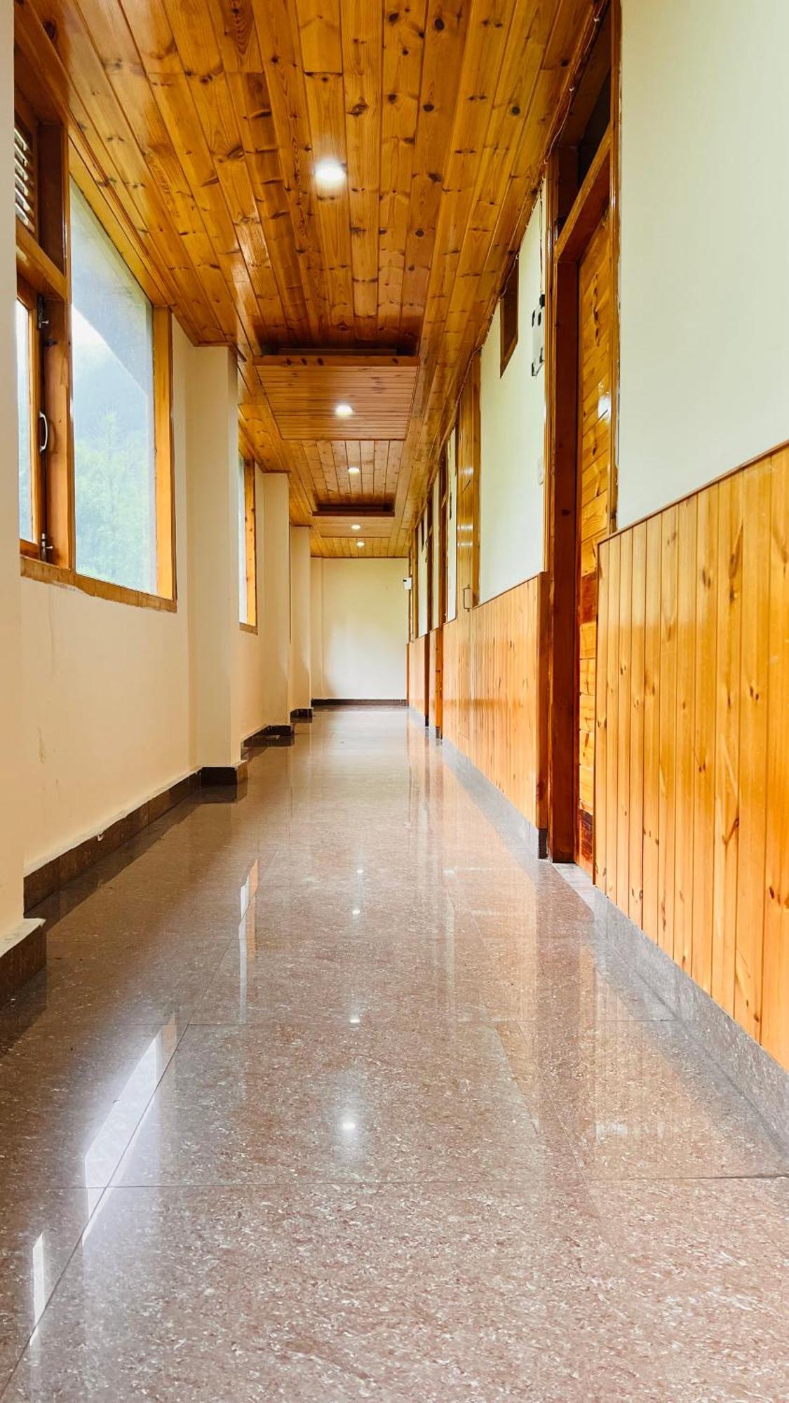 Himalayan Village Resort, Manali Exteriör bild